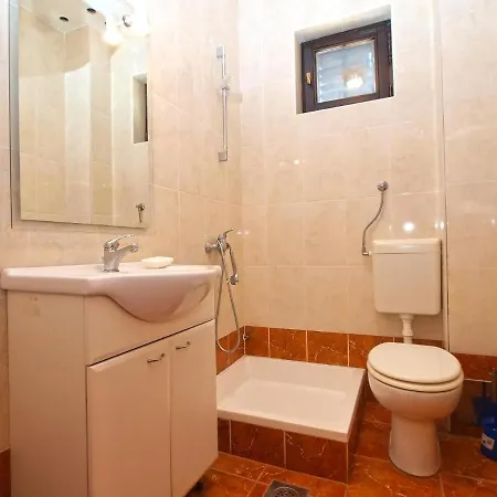 Puntizela 727 Apartament