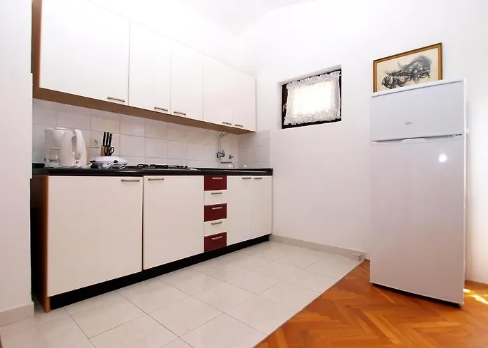 Puntizela 727 Apartman *