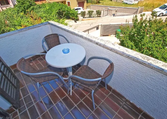 Puntizela 727 Apartman Póla