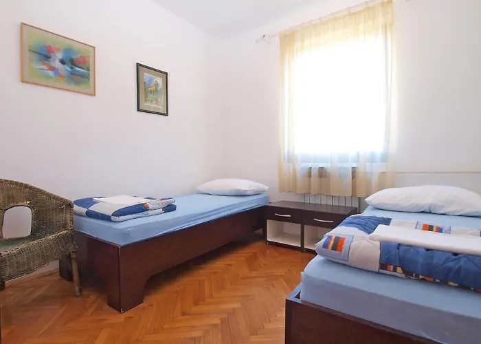 Puntizela 727 Apartman *