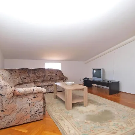 Puntizela 727 풀라