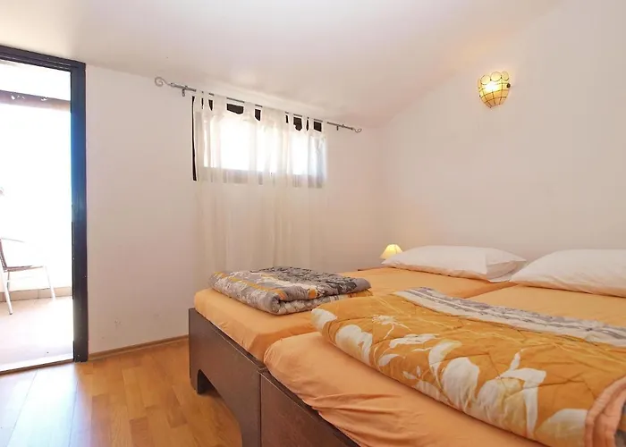 Puntizela 727 * Pula