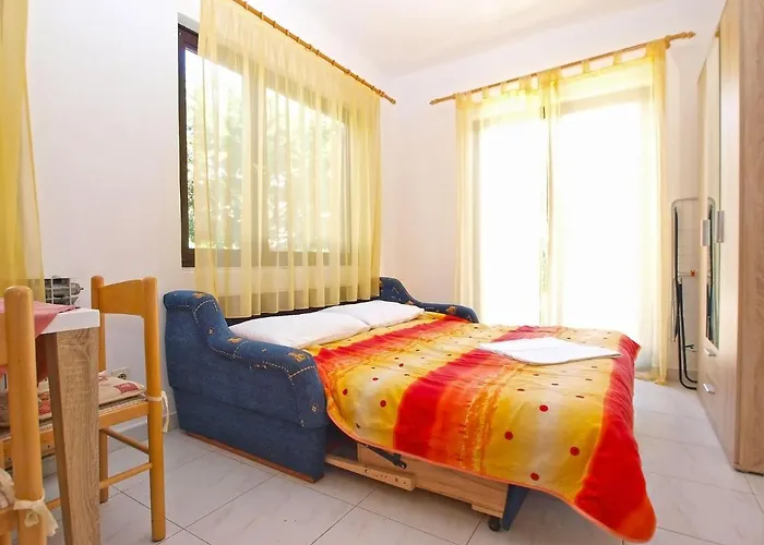 Puntizela 727 * Pula