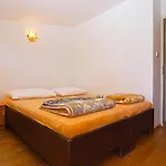 Puntizela 727